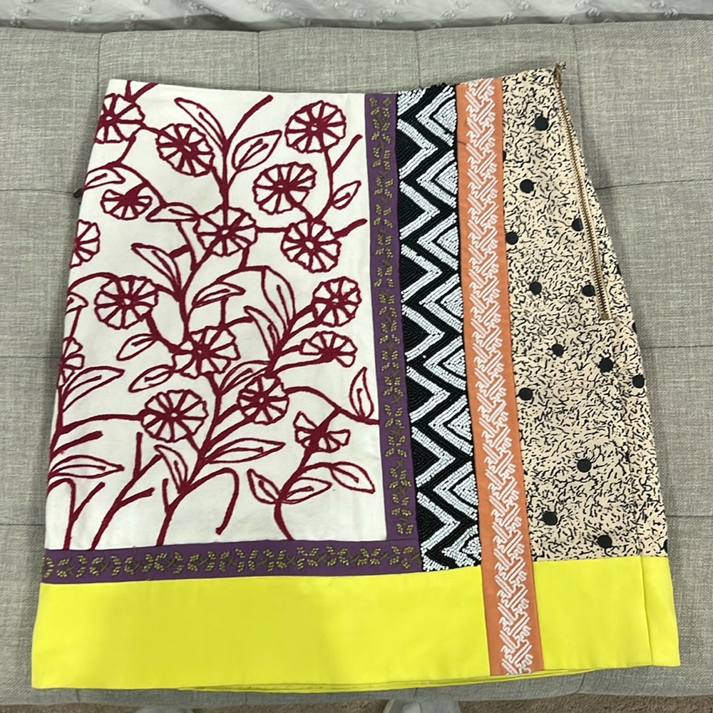 Leifnotes (anthropology) size 2 multi color beaded skirt. Never worn